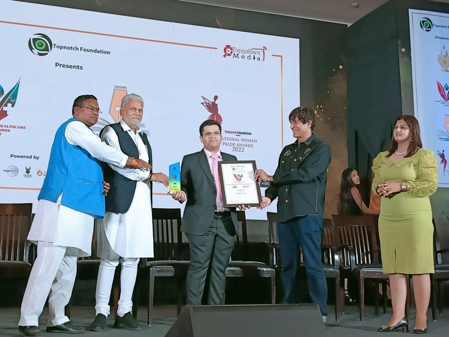 Dr. Ujjwal Gulati, honoured with an award for the “Best Dentist of the Year” India, Delhi, March 29, 2022