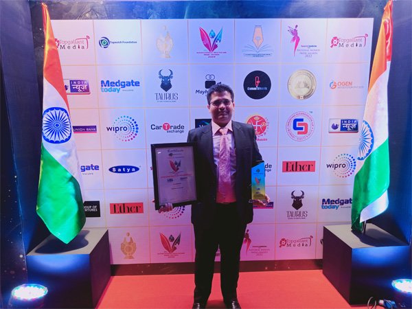 Dr Ujjwal Gulati awarded “Best Dentist of the Year” in International Healthcare Pride Awards